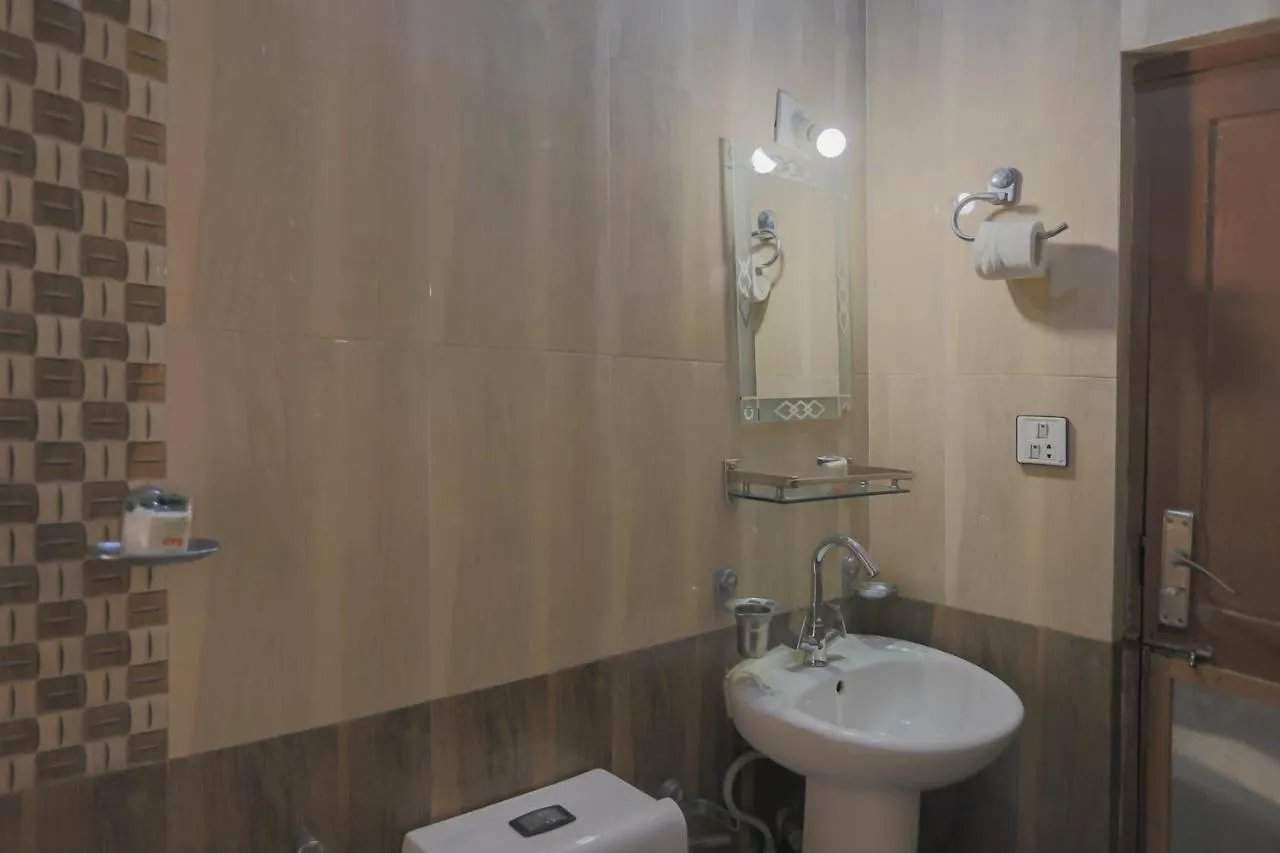 Oyo 789 Hotel Shivam Plaza Kathmandu 3*,
